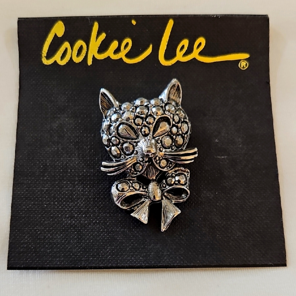💥CLEARANCE💥 Cookie Lee Silver Cat Brooch